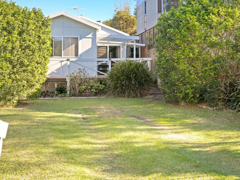 42 Surf Road, North Curl Curl NSW 2099