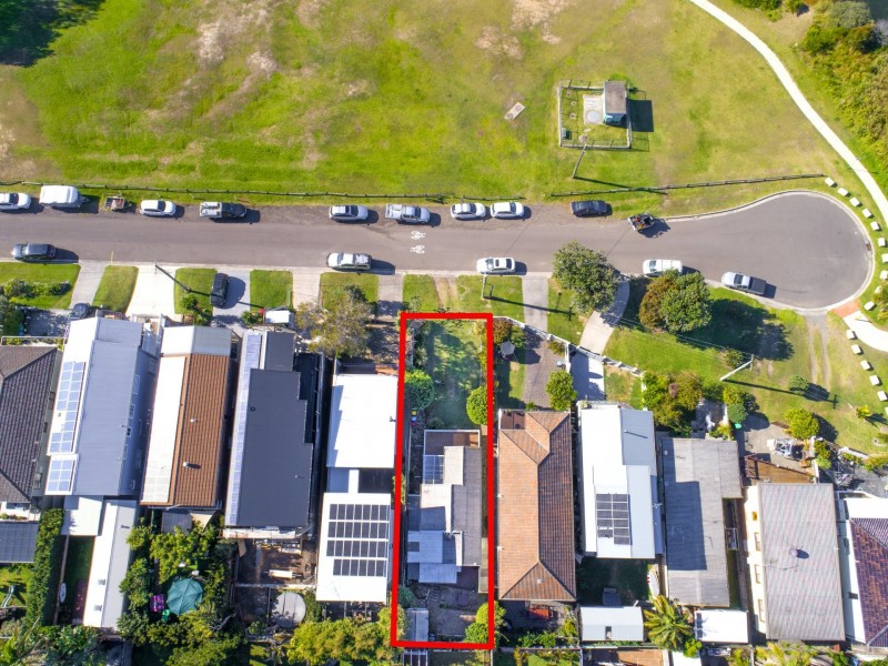 42 Surf Road, North Curl Curl NSW 2099