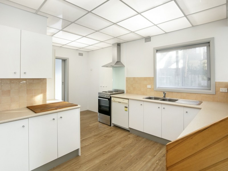 33 Quinlan Parade, Manly Vale NSW 2093