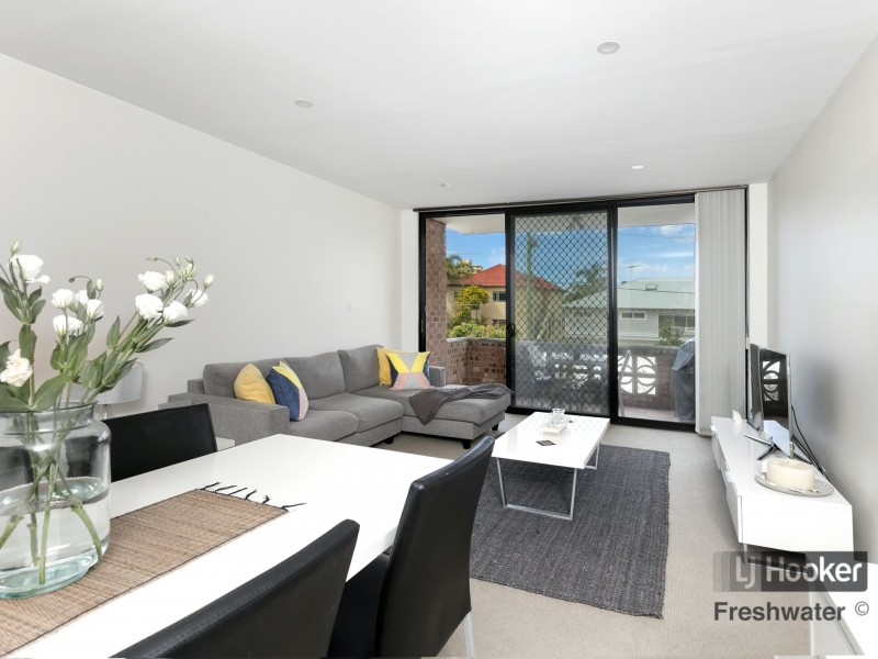 Unit 15/30 Kooloora Avenue, Freshwater NSW 2096