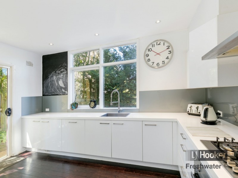 10 Burilla Avenue, North Curl Curl NSW 2099