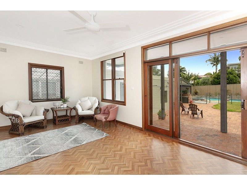 6 Coles Road, Freshwater NSW 2096