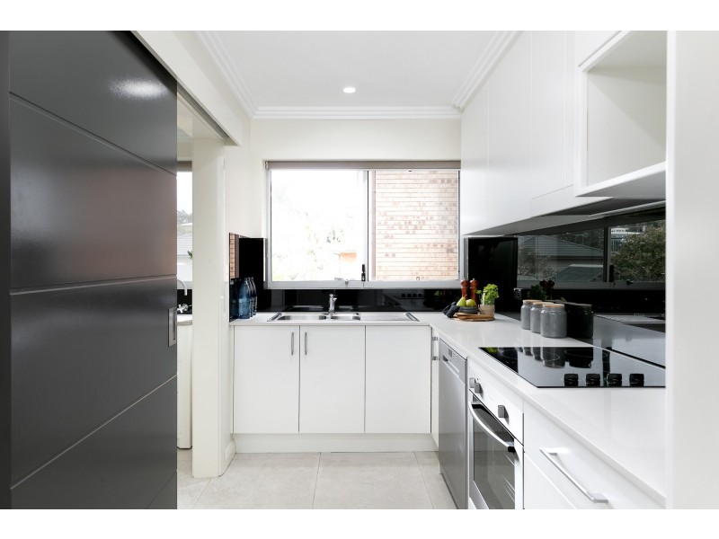 4/30-34 Kooloora Avenue, Freshwater NSW 2096