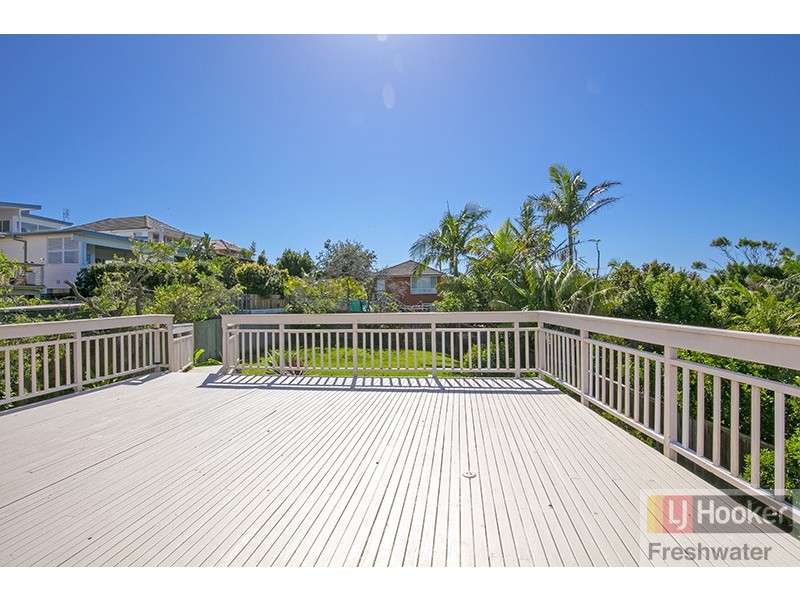 2 Bellevue Place, North Curl Curl NSW 2099