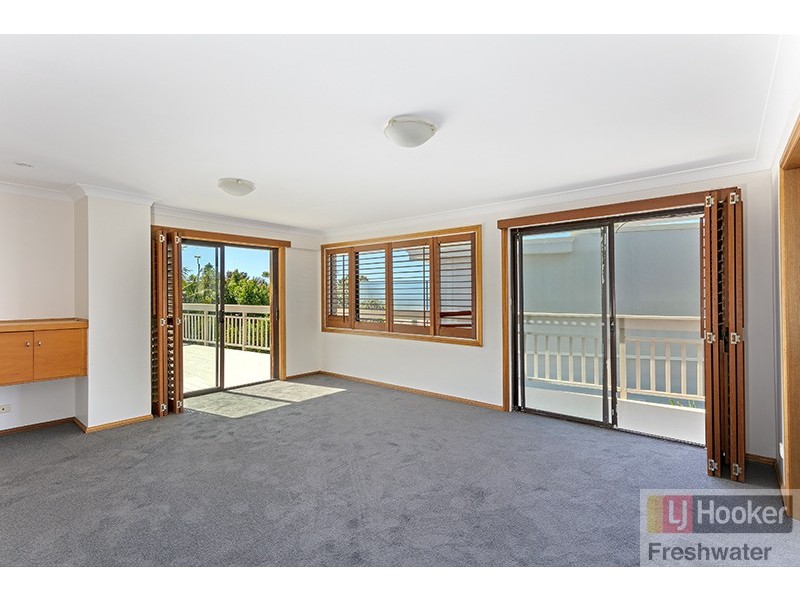 2 Bellevue Place, North Curl Curl NSW 2099