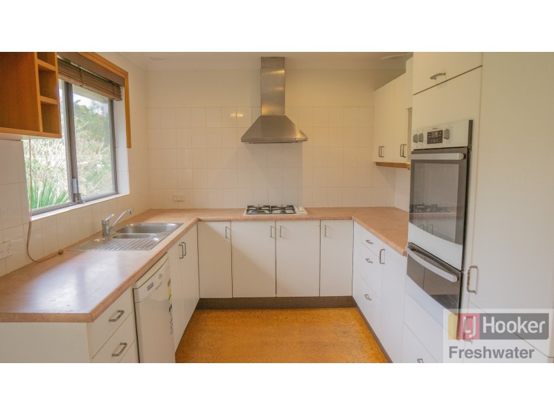 2 Bellevue Place, North Curl Curl NSW 2099