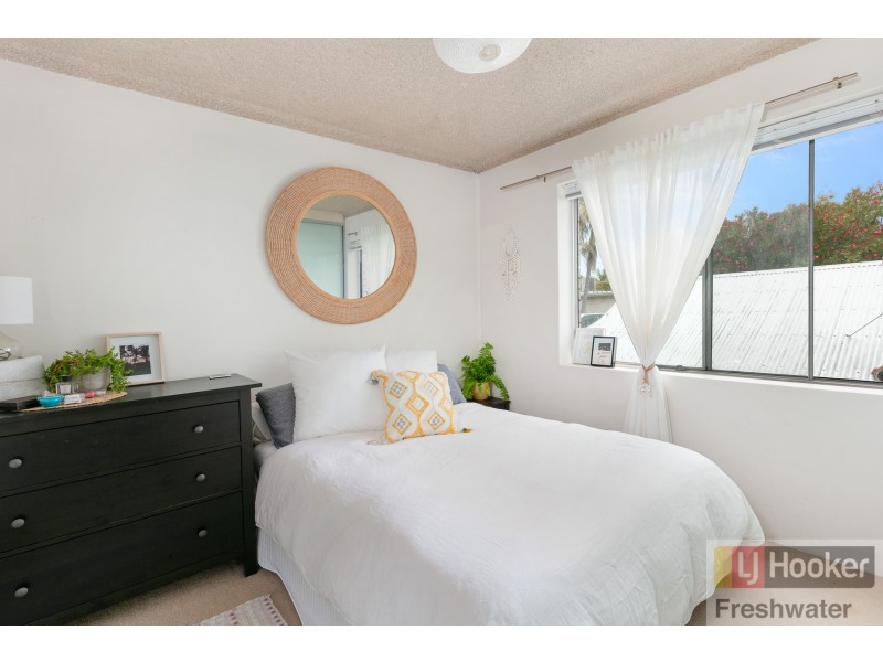 2/15 Oceanview Road, Freshwater NSW 2096