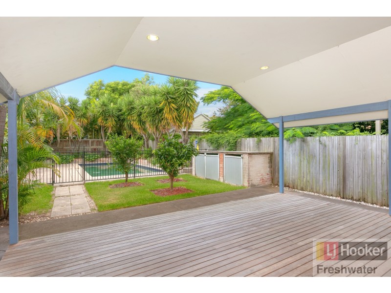 64 Wyadra Avenue, Freshwater NSW 2096