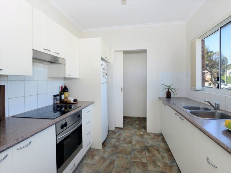 16/30 Kooloora Avenue, Freshwater NSW 2096