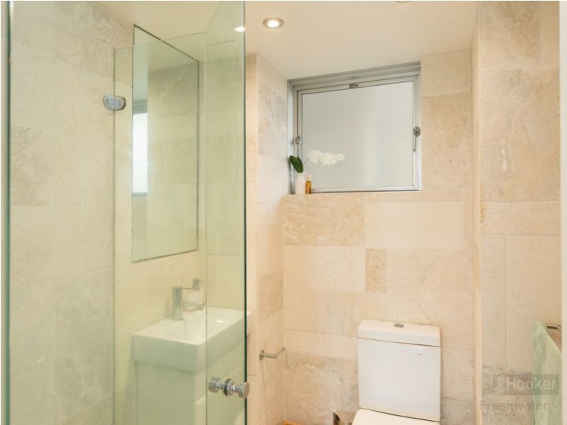 2/30 Moore Road, Freshwater NSW 2096