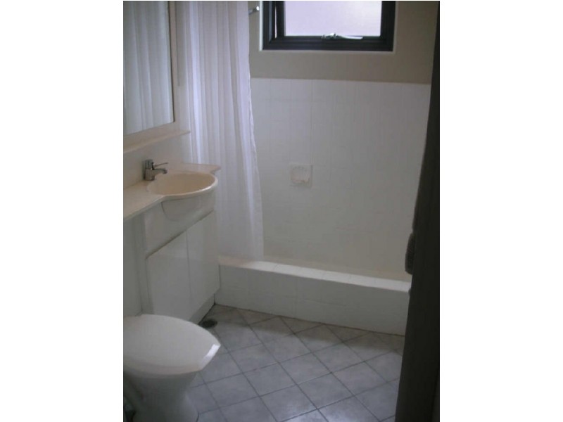 1/4 Pavillion Street, Queenscliff NSW 2096