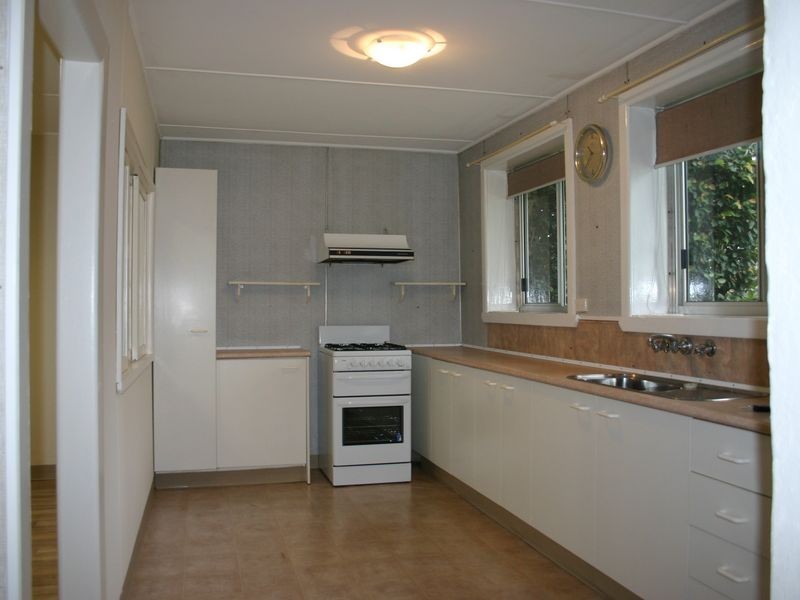 2/46 Wyadra Avenue, Freshwater NSW 2096