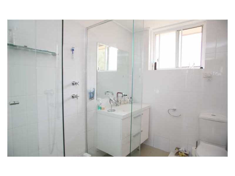 6/26 Kooloora Avenue, Freshwater NSW 2096