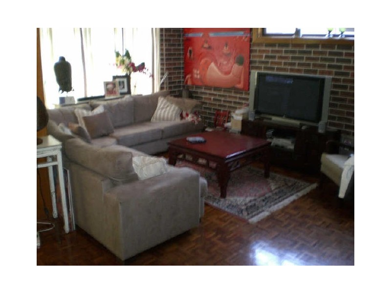 31 STIRGESS AVENUE, Curl Curl NSW 2096