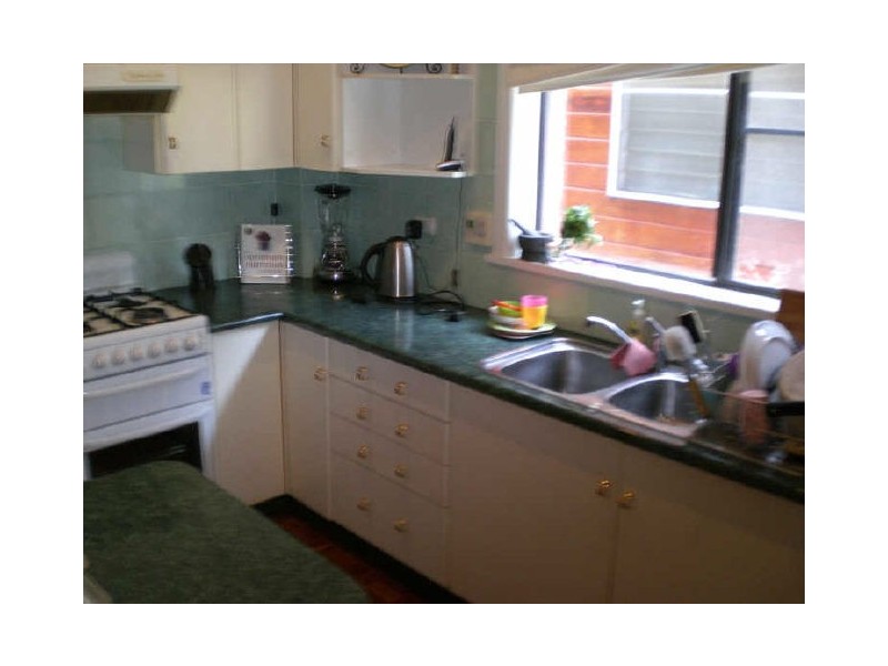 31 STIRGESS AVENUE, Curl Curl NSW 2096