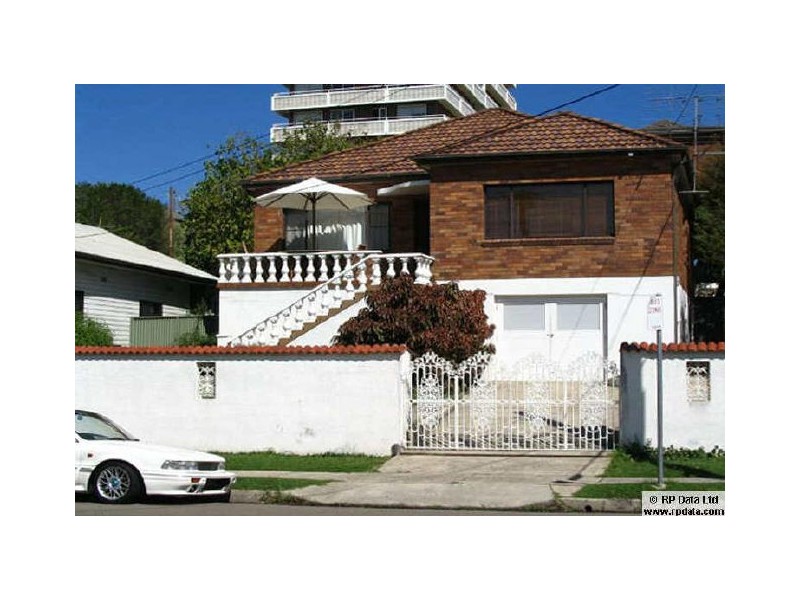 7 Moore Road, Freshwater NSW 2096