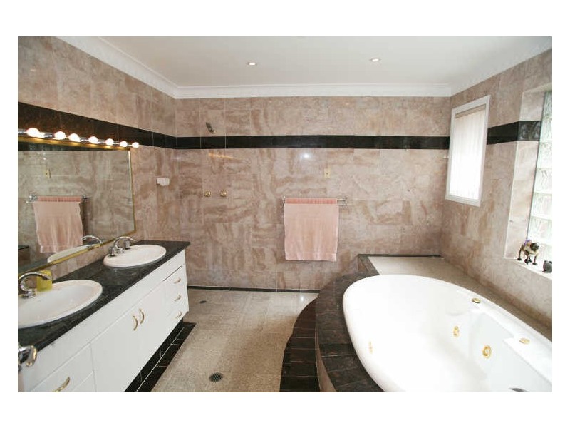 Allambie Heights NSW 2100