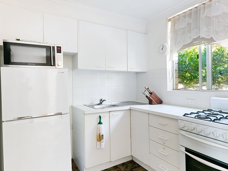 1/12 Ronald Avenue, Freshwater NSW 2096