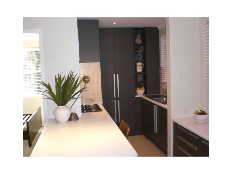 16/38 Oceanview Road, Freshwater NSW 2096