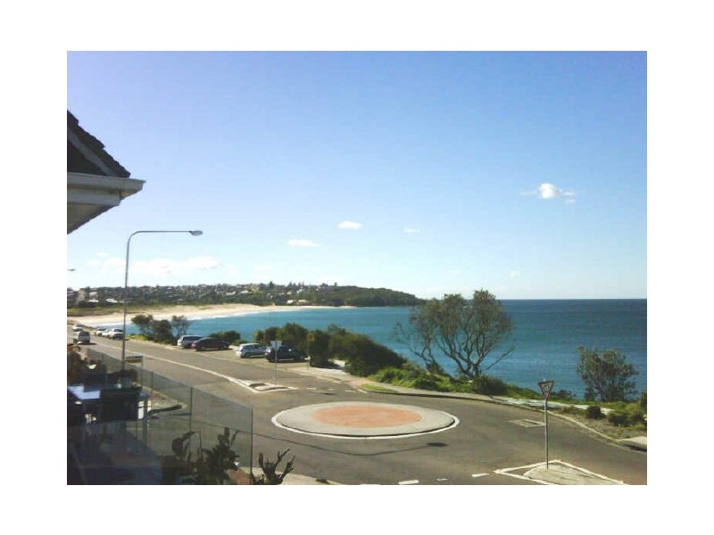 17 Carrington Parade, Curl Curl NSW 2096