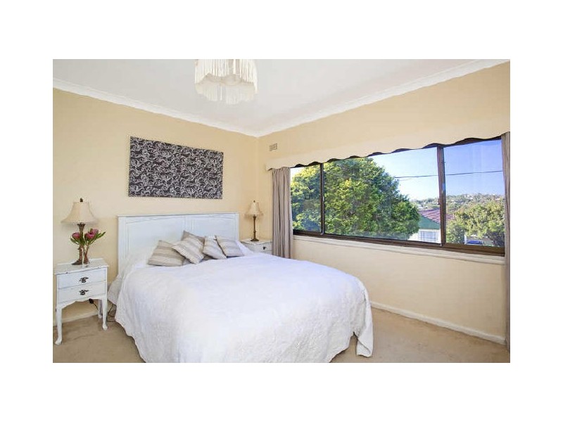 8 Smith Avenue, Allambie NSW 2100