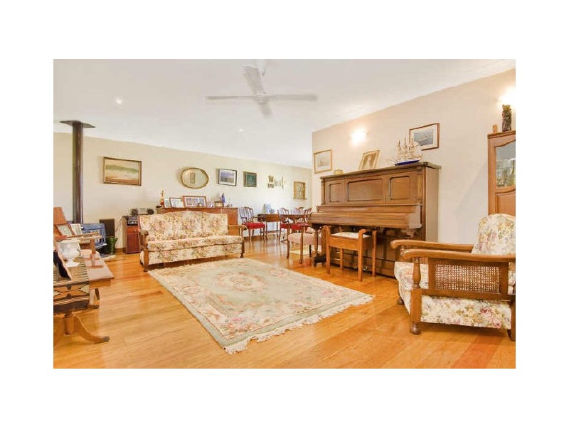 10 Carrington Ave, Cromer NSW 2099