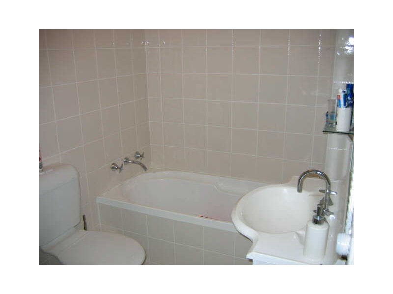 1/56-58 Old Pittwater Road, Brookvale NSW 2100