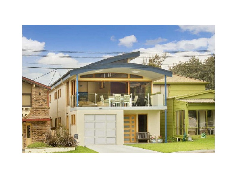 16 SURF ROAD, North Curl Curl NSW 2099