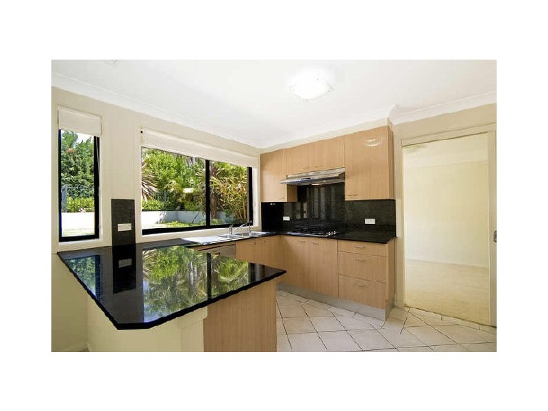 8 Delaigh Ave, North Curl Curl NSW 2099