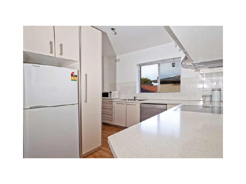 2/3 Dowling Street, Queenscliff NSW 2096