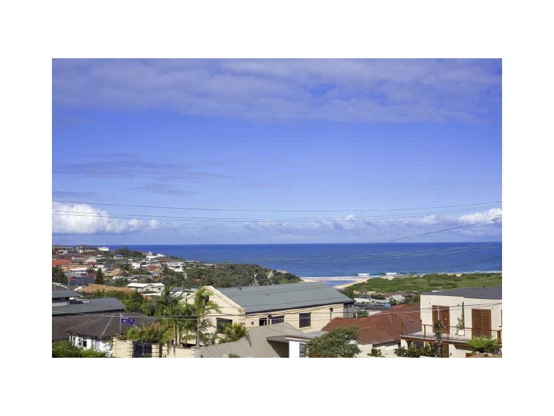 82 Cassia Street, North Curl Curl NSW 2099