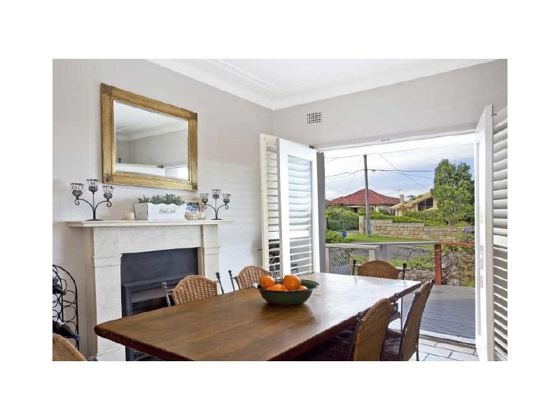 82 Cassia Street, North Curl Curl NSW 2099