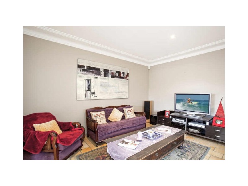 82 Cassia Street, North Curl Curl NSW 2099