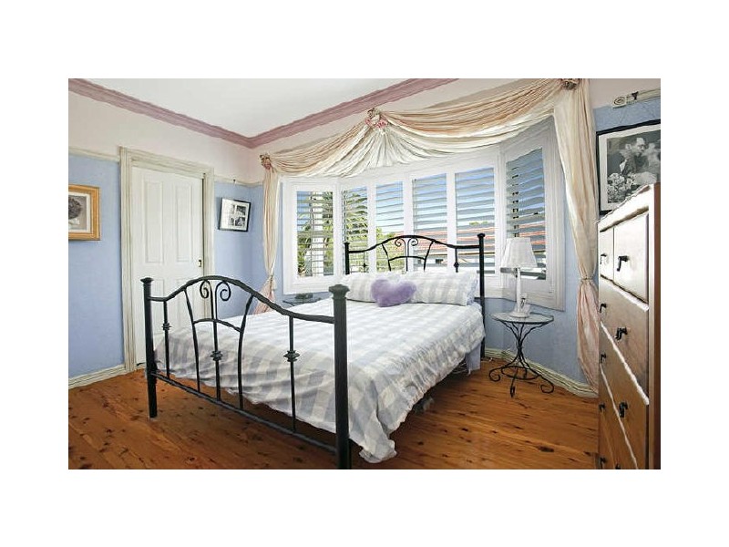 2 Adams Street, Curl Curl NSW 2096