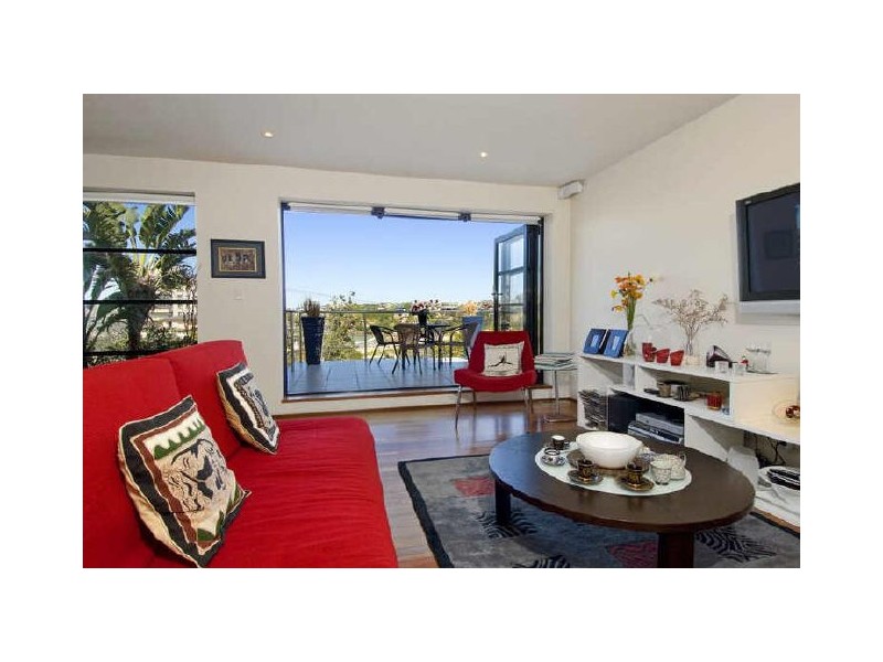 20 The Drive, Curl Curl NSW 2096