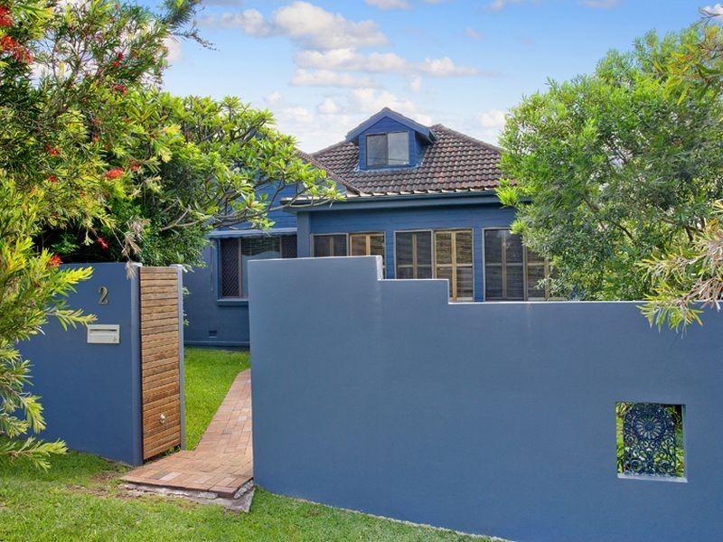 2 Travers Road, Curl Curl NSW 2096