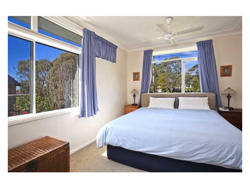 6 Moresby Place, Allambie Heights NSW 2100