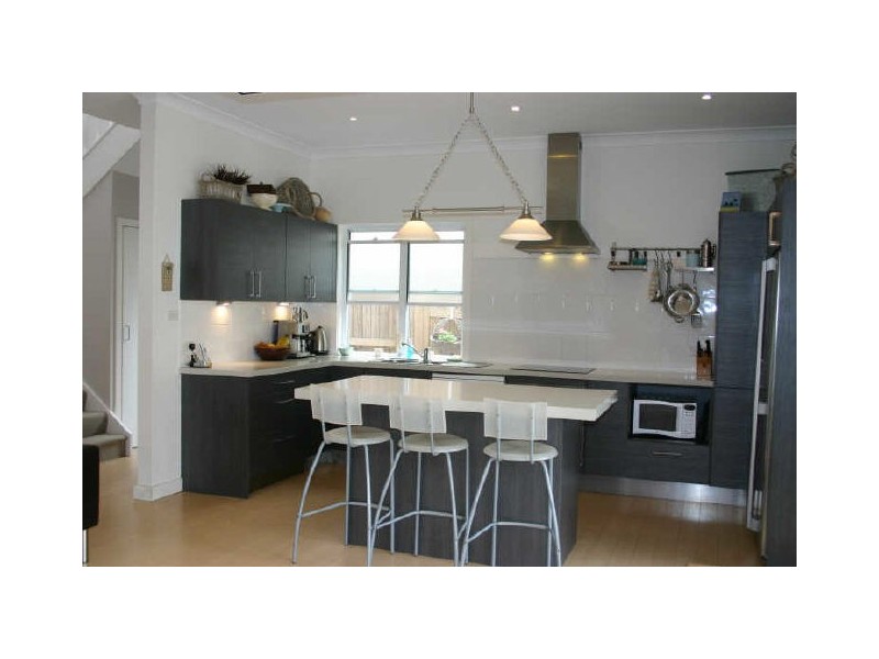 37 Surfers Parade, Freshwater NSW 2096