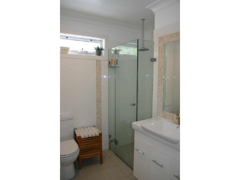 37 Surfers Parade, Freshwater NSW 2096