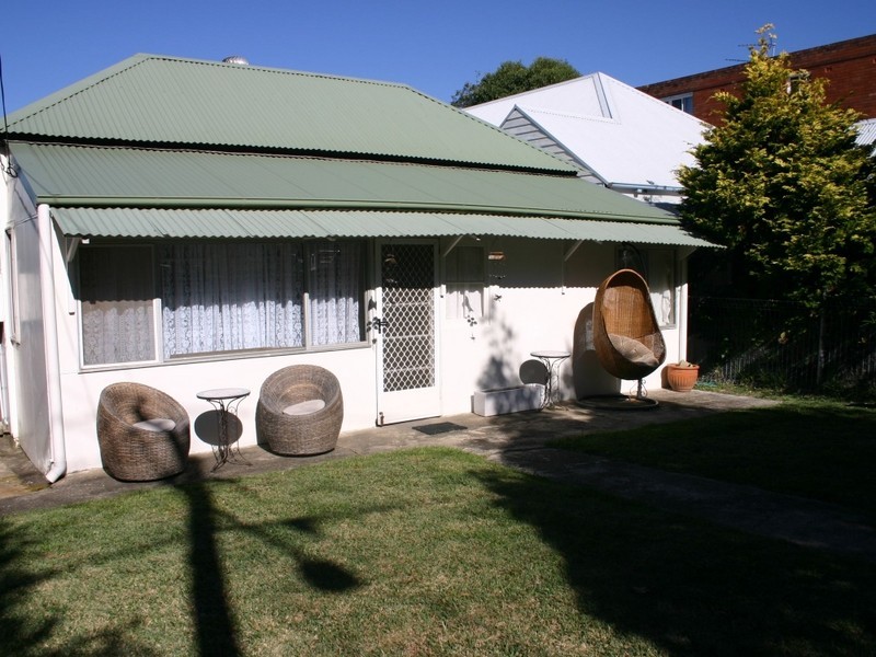 26 Wyuna Avenue, Freshwater NSW 2096