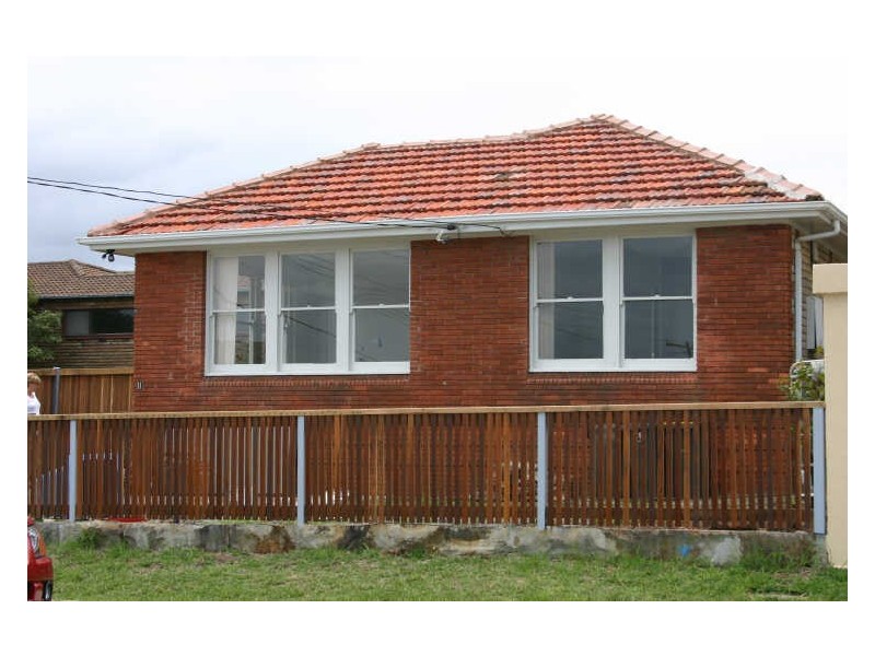 11 Wyadra Avenue, Freshwater NSW 2096