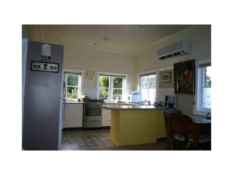 96 Wyadra Avenue, Freshwater NSW 2096