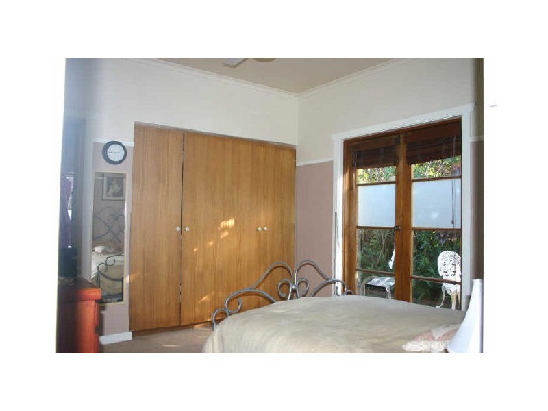 96 Wyadra Avenue, Freshwater NSW 2096