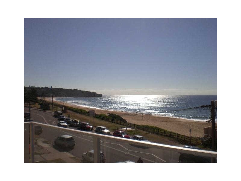 3/52 Carrington Parade, Curl Curl NSW 2096