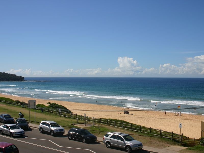 4/52 Carrington Parade, Curl Curl NSW 2096