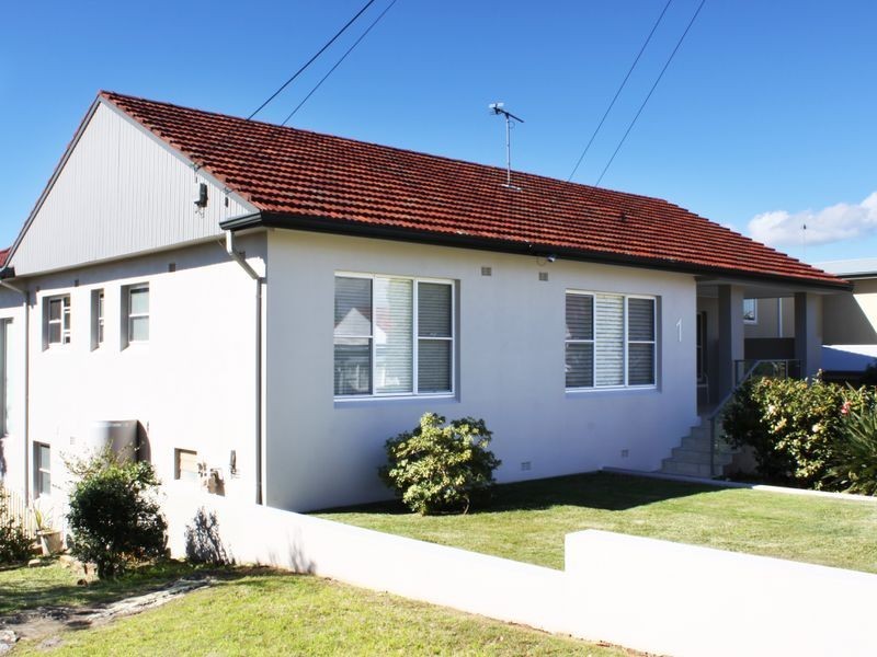 1 Gumbooya Street, Allambie Heights NSW 2100