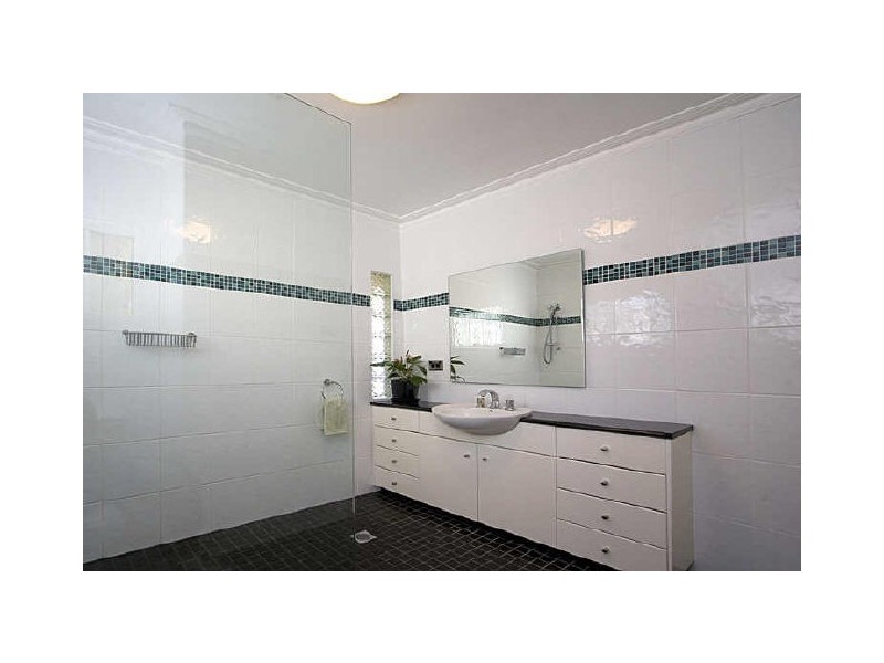 1 Seddon Hill Road, Freshwater NSW 2096