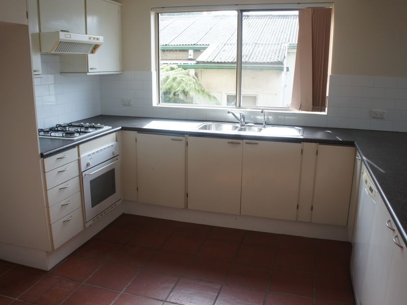 1/40 Adams Street, Curl Curl NSW 2096