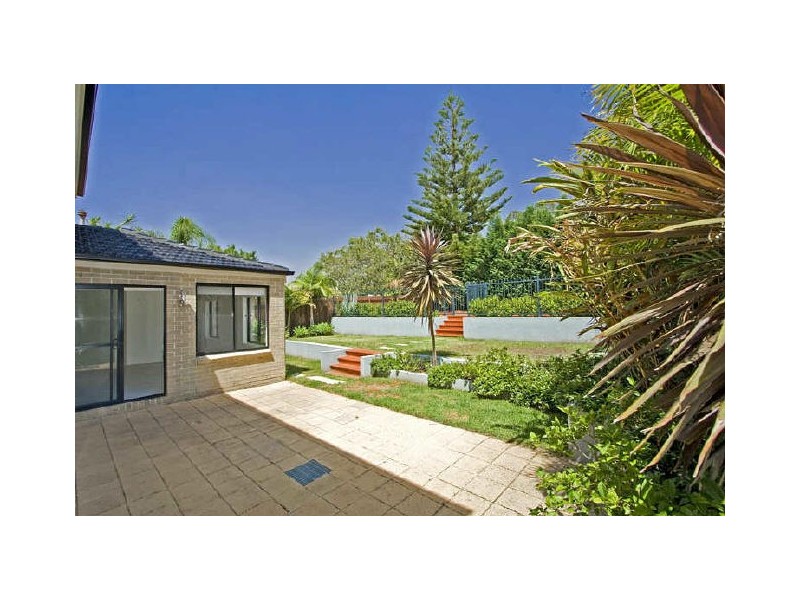 8 Delaigh Ave, North Curl Curl NSW 2099