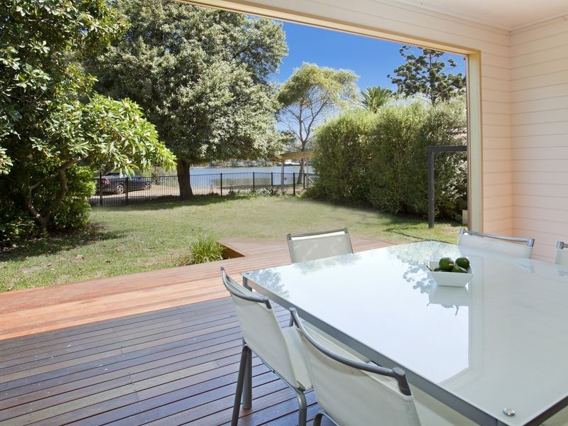 1 Lakeside Crescent, North Manly NSW 2100